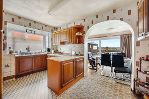 Photo 8- click for photo gallery